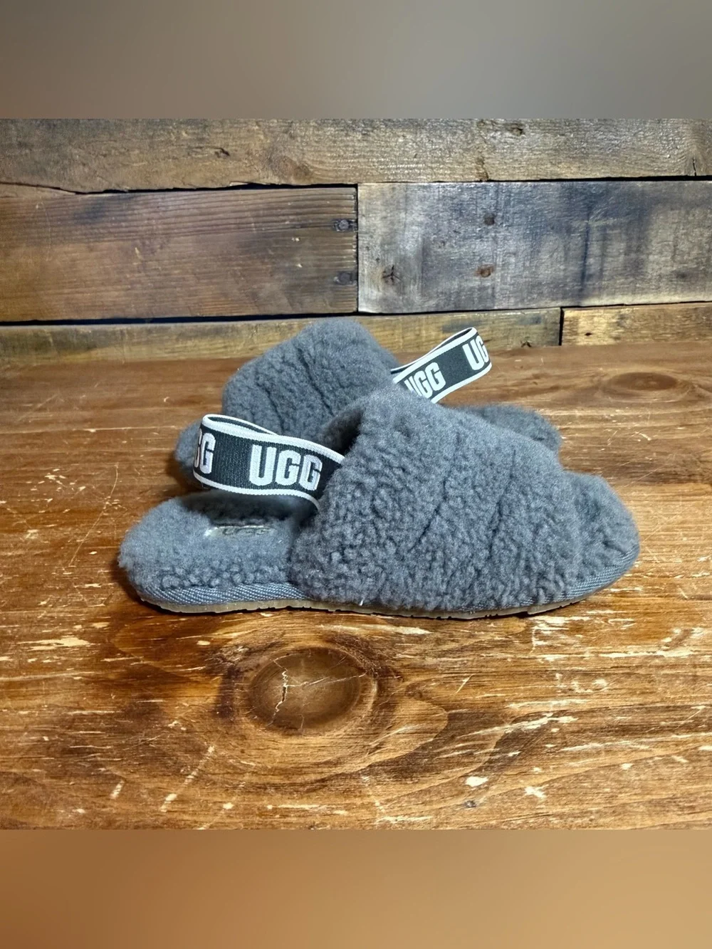 UGG Kids' Fluff Yeah Slide Slipper, Charcoal, 9 M US Toddler